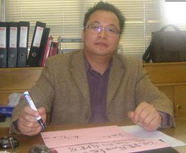 張文新:科技倡導雅芳婷