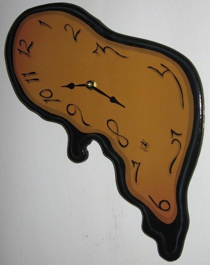 熔化的掛鐘 凝固的時間