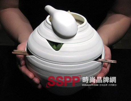 O Sadri設計白色組合餐具