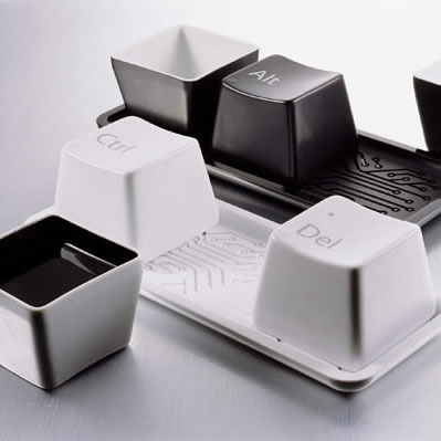 按鍵造型的極簡馬克杯