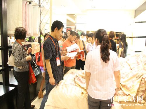 南方寢飾秋冬新品高調亮相