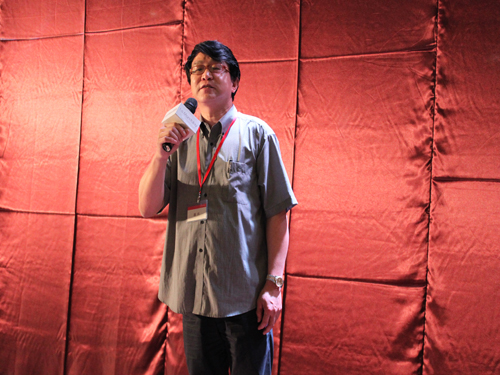 上海紡織行業(yè)協(xié)會(huì)秘書(shū)長(zhǎng)劉寅峰致詞