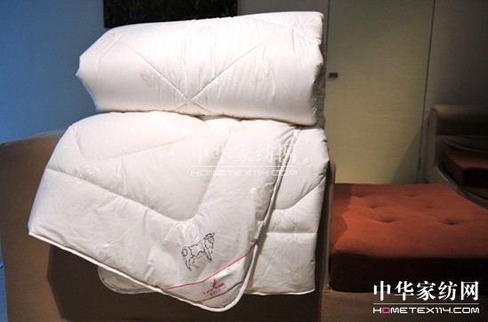 藍鴿家紡2011被子推廣季