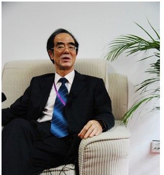 廣東省紡織品協(xié)會(huì)會(huì)長(zhǎng)黃錦權(quán)