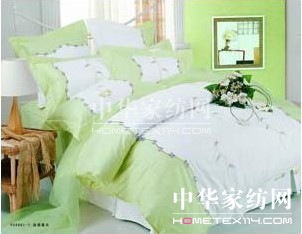 溫暖曬出來(lái)紫羅蘭家紡被子保養(yǎng)