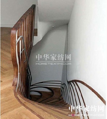 創(chuàng)意家居讓人產(chǎn)生錯(cuò)覺的木頭樓梯設(shè)計(jì)