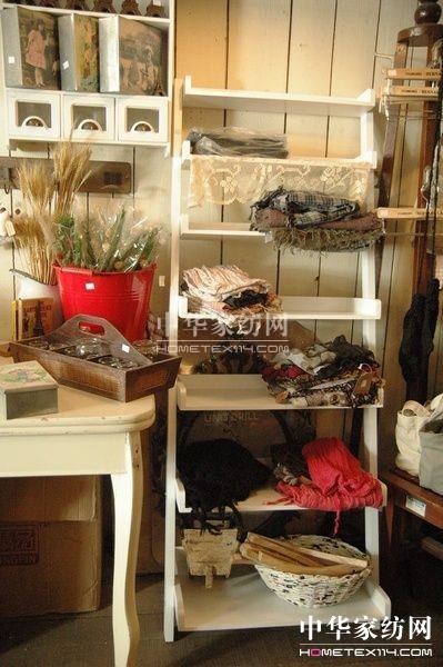 創(chuàng)意無處不在 時尚收納架