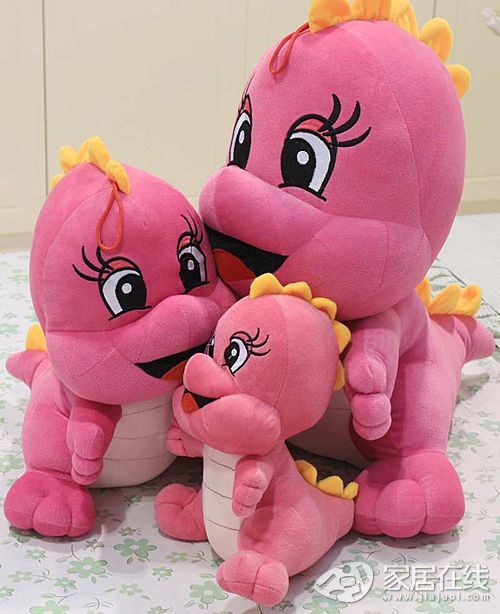 兒童房里的萌態(tài)玩偶記載成長歡樂時光