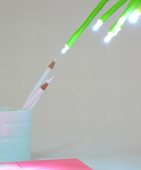 可自由彎曲的家居創意綠草燈