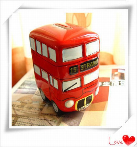 萌死人的巴士小擺件