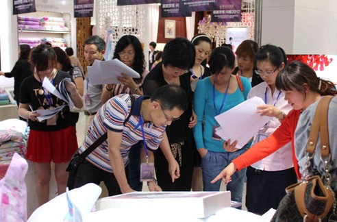 伊人島家紡:超越夢想閃耀2012