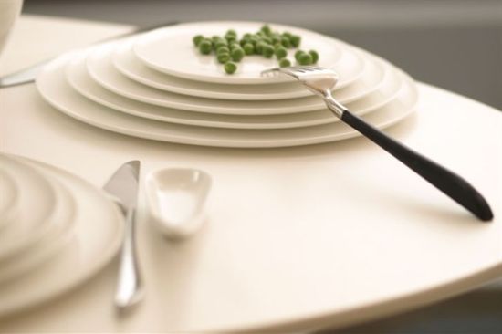 融入中式韻味的“書法系列”餐具