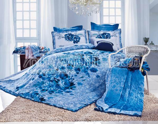雨蘭大美青花床品 設(shè)計(jì)新穎吸引眼球