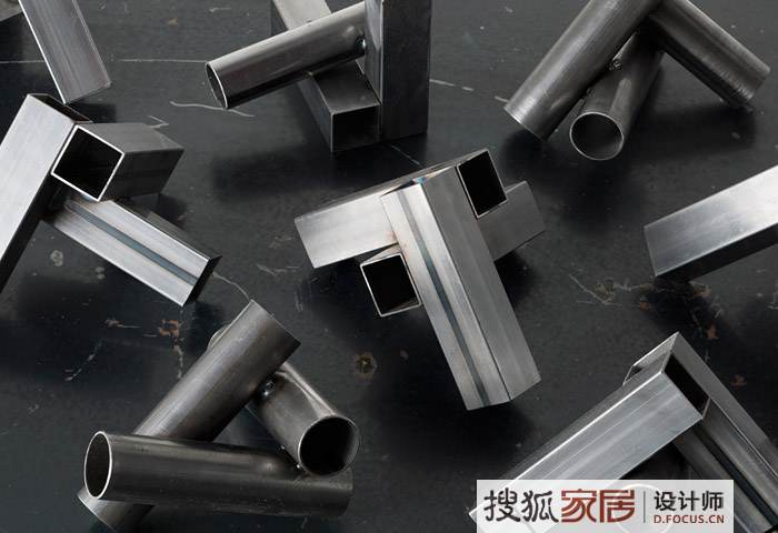 日本建筑師設(shè)計優(yōu)雅便攜邊桌Tre