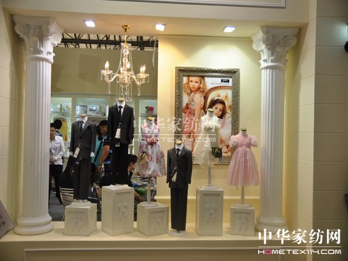 中國高端嬰童品牌i-baby炫麗亮相2012CBME孕嬰童展