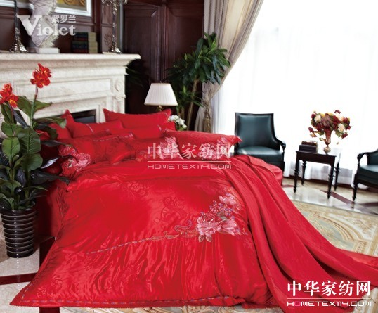 紫羅蘭十月婚慶節(jié) 熱度不減