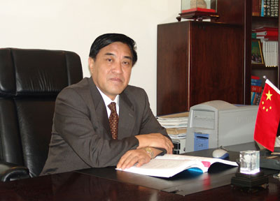 王天凱履新中服協會長