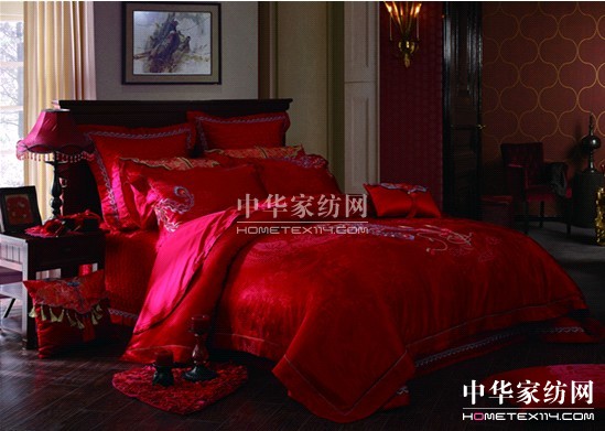 寶縵:歡慶溫馨新年攜手浪漫新婚