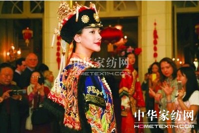 中國(guó)絲綢藝術(shù)展驚艷華盛頓