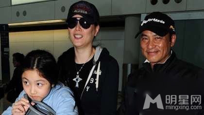 曝任達華8歲女兒近照 嬌俏可愛