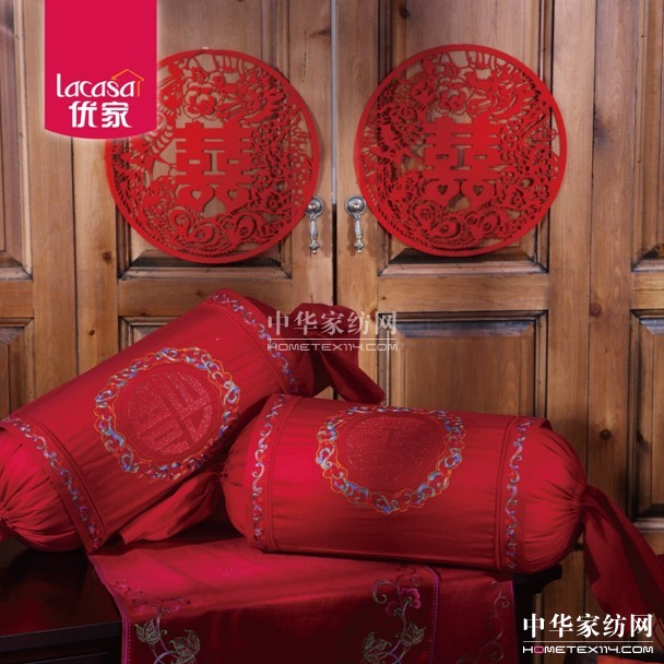 傳統(tǒng)婚慶家紡新品上市