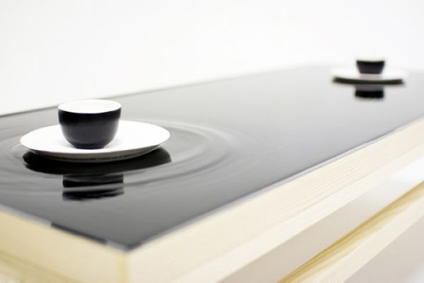 唯美的漣漪效應茶幾設計