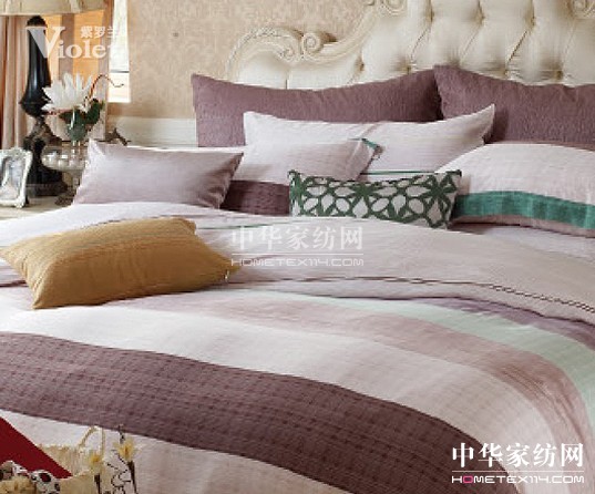 輕柔細雨 滋潤紫羅蘭萬物花開