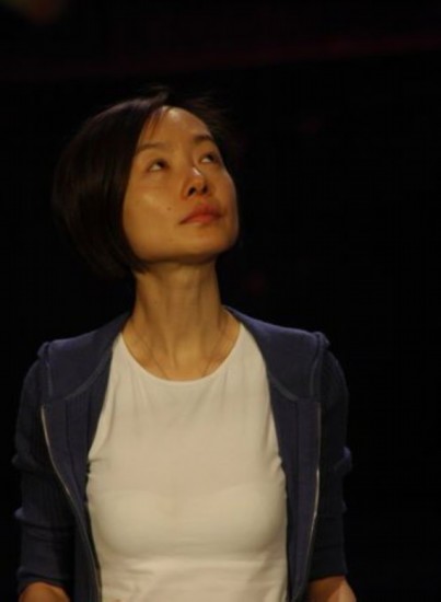 朱丹魯豫女主播想撕毀的素顏照