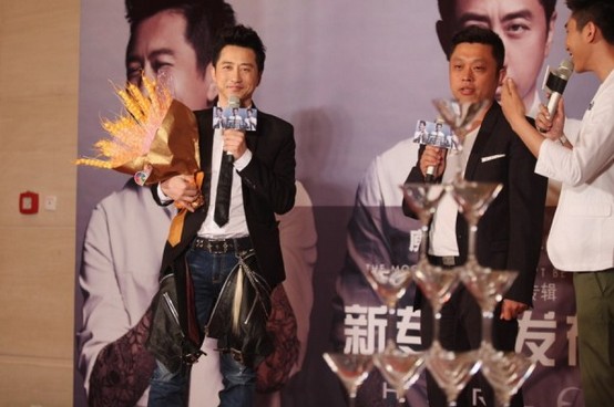 庾澄慶發新碟 被問伊能靜當場黑臉