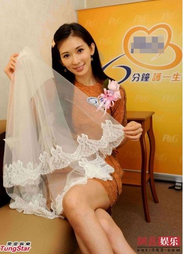 林志玲首次擔任證婚人伴乳癌新娘走紅毯