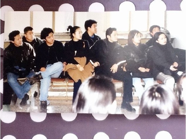 趙薇曬畢業(yè)照黃曉明陳坤等青澀出鏡