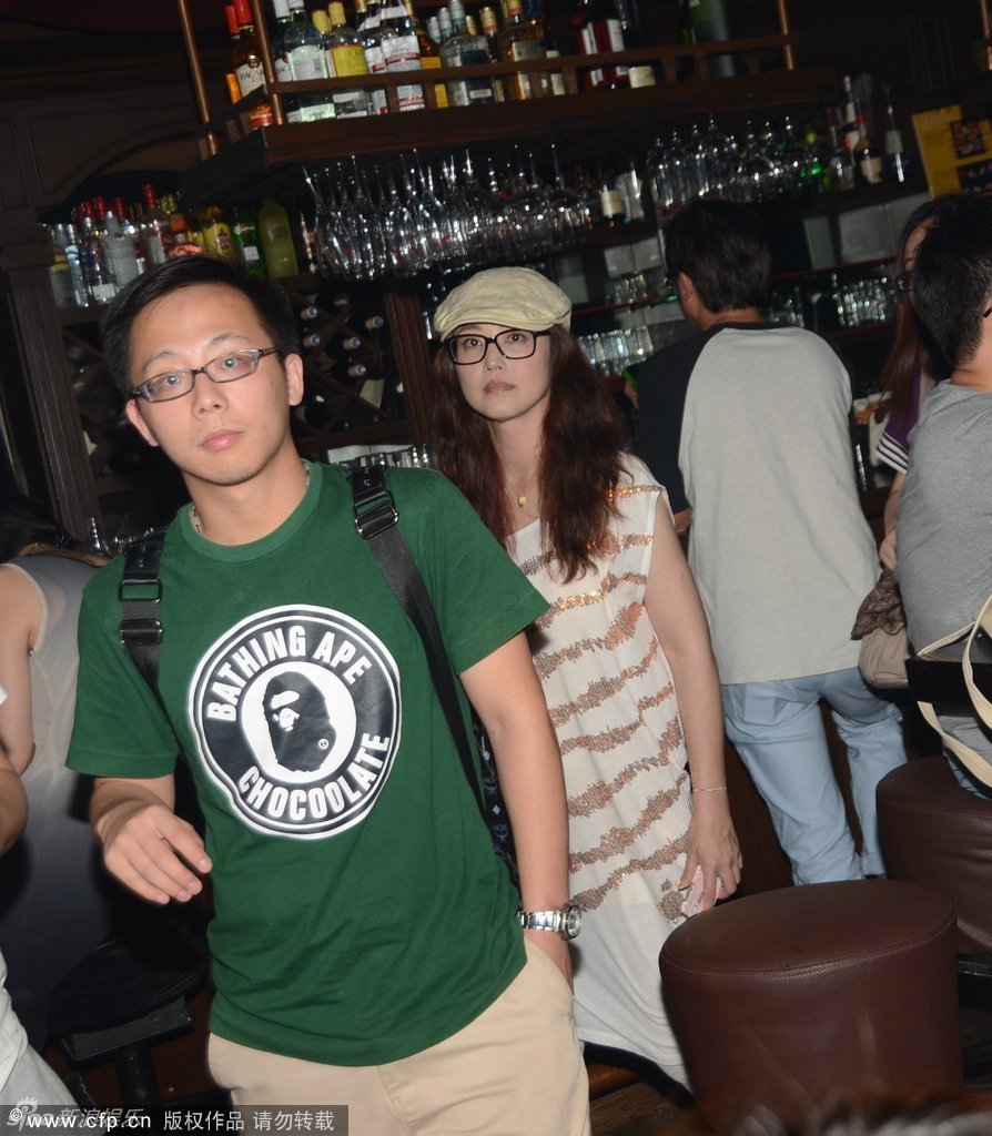 周海媚扮嫩捧場陳龍表演玉女變大嬸