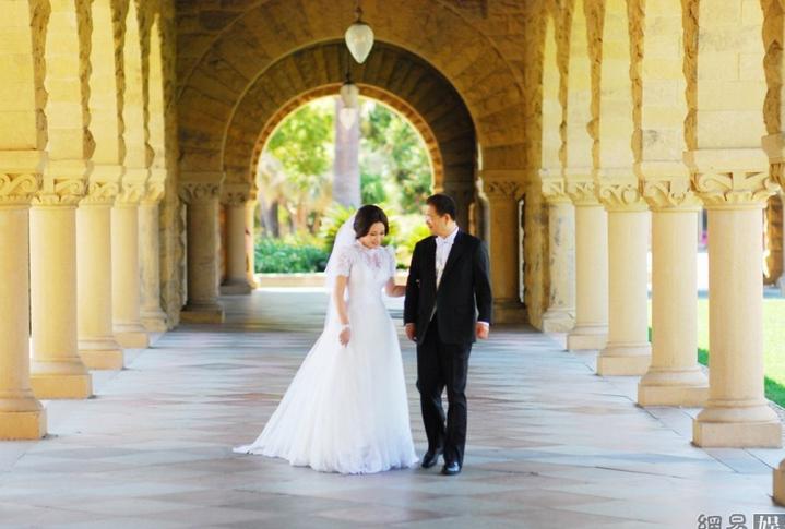 劉曉慶美國(guó)婚禮現(xiàn)場(chǎng)照曝光