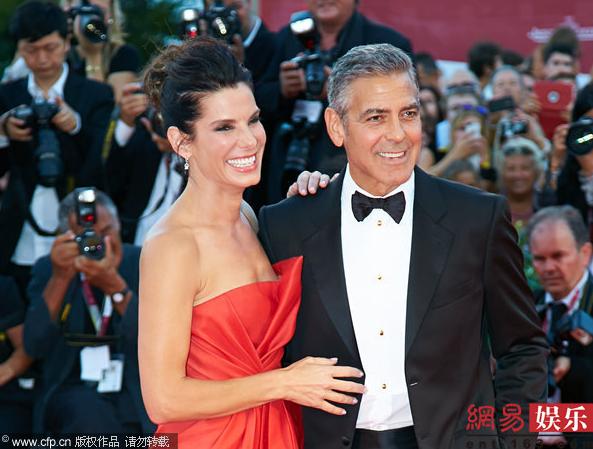 威尼斯開(kāi)幕紅毯姜文周韻不輸克魯尼組合