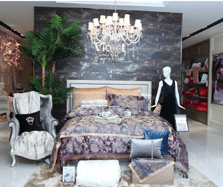 品牌家紡紫羅蘭:穩(wěn)定創(chuàng)新壓倒一切