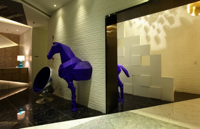 木馬藝術(shù)主題酒店