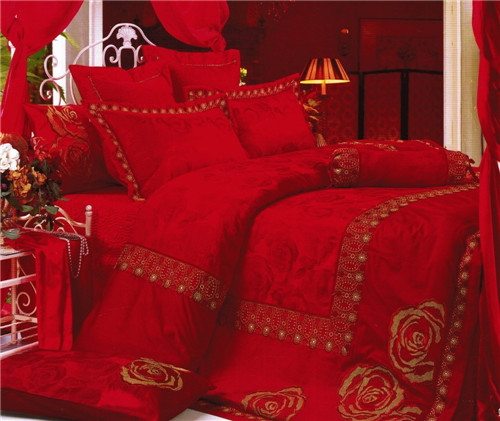 十月婚季 如何挑選婚慶床品