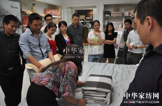 2013年第四季度營銷部陳列技能提升培訓