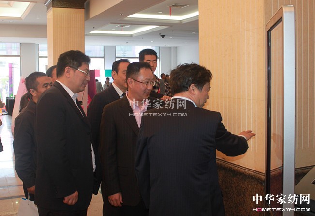 AP(gun)ڱî(hu)彻ו(hu)c(din)