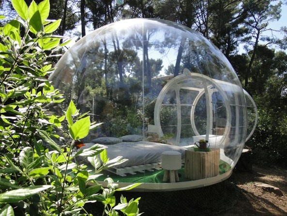 睡在水晶球里法國的泡泡度假村(一)