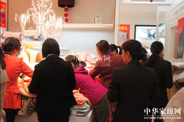 凱盛總部年末清倉線下讓利更瘋狂