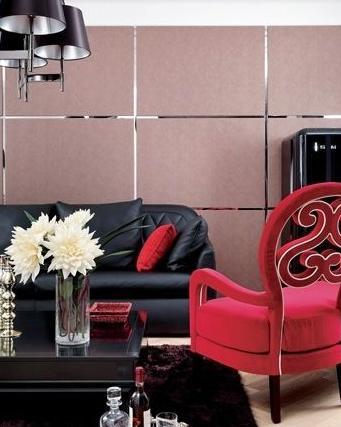 酒紅小比例點(diǎn)睛配色提亮暖冬主題