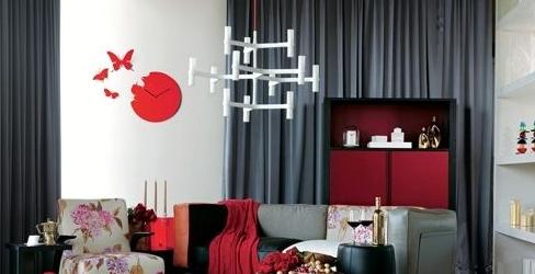 酒紅小比例點(diǎn)睛配色提亮暖冬主題