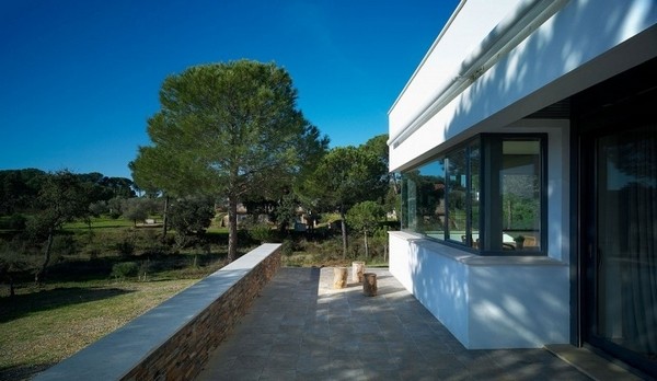 田園質樸風格的西班牙住宅(2)