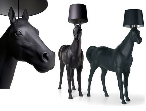 迎馬年復(fù)古創(chuàng)意馬燈