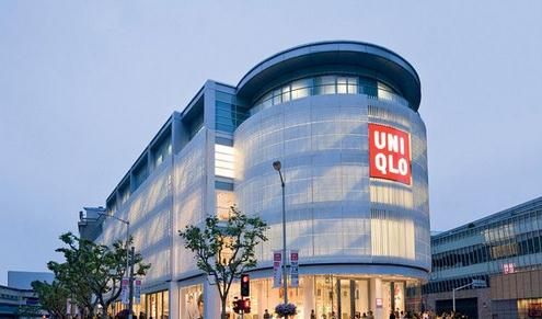 優衣庫靠什么逆市大賣數十年?