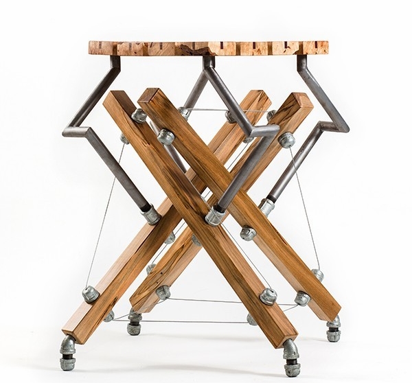 哥特式風(fēng)格的休閑桌(1)