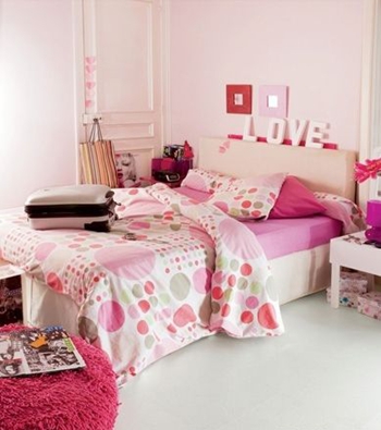 時(shí)髦裸粉家紡 營(yíng)造甜蜜可愛(ài)臥室