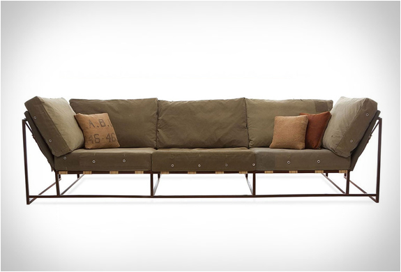 帥氣軍綠色沙發床