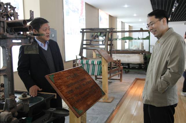 玖久絲綢:省委組織部領導蒞企調研